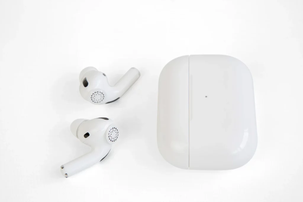 The radiation from wireless earphones with a set of Penta Power Duo Tags disrupts